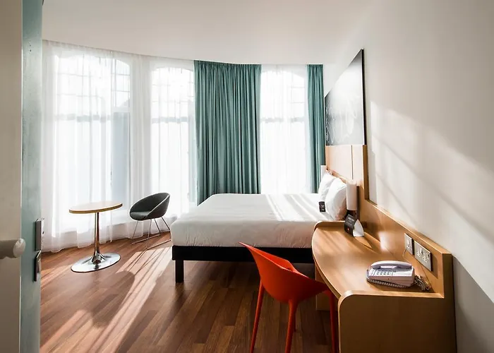 Hotel Ibis Centre South Bridge - Royal Mile 3*