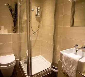 公寓 皇家公寓 *