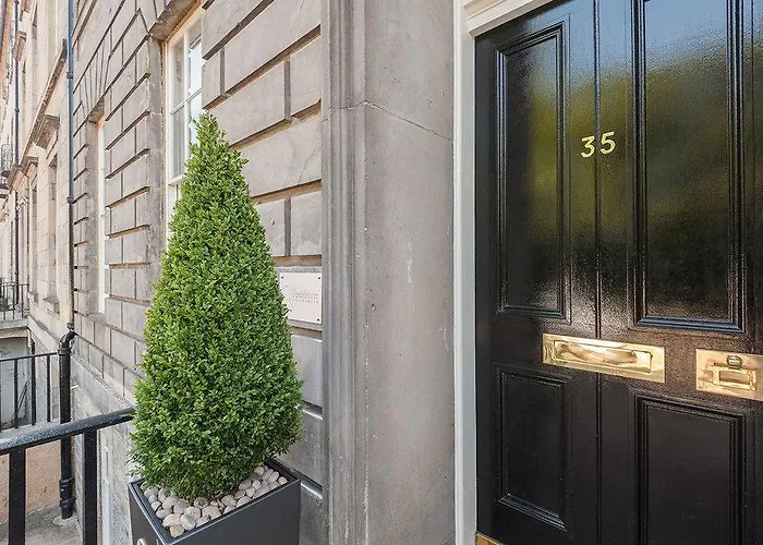 Destiny Scotland - Q-residence Apartment Edinburgh