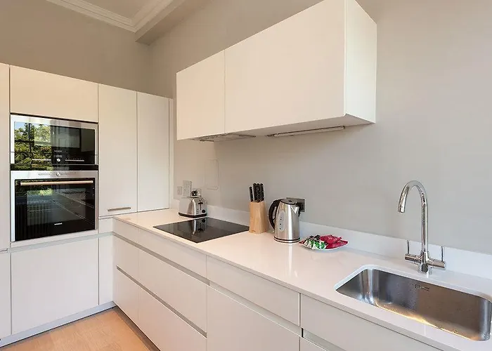 Destiny Scotland - Q-residence Apartment Edinburgh