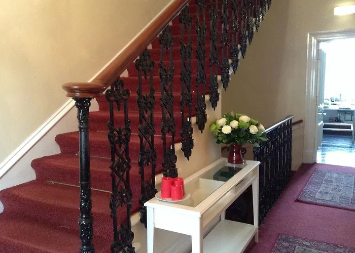 Ailsa Guest house 3*