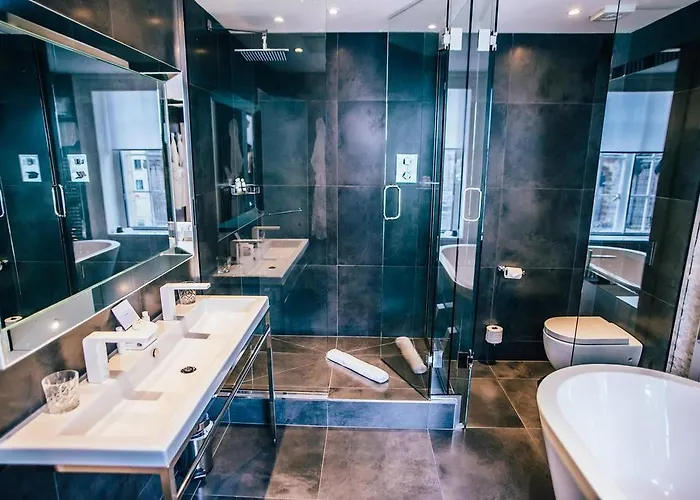 The On The Mile Hotel Edinburgh