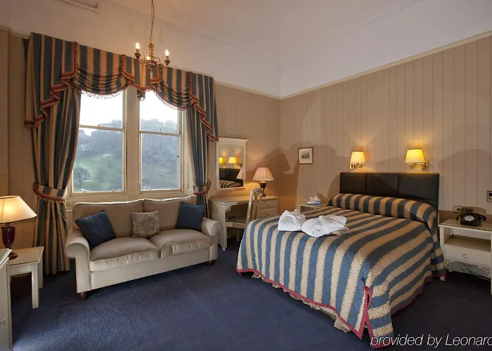 100 Princes Street 5*