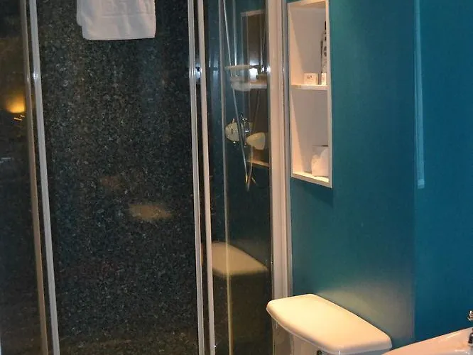 Dene Guest House, New Town Konukevi