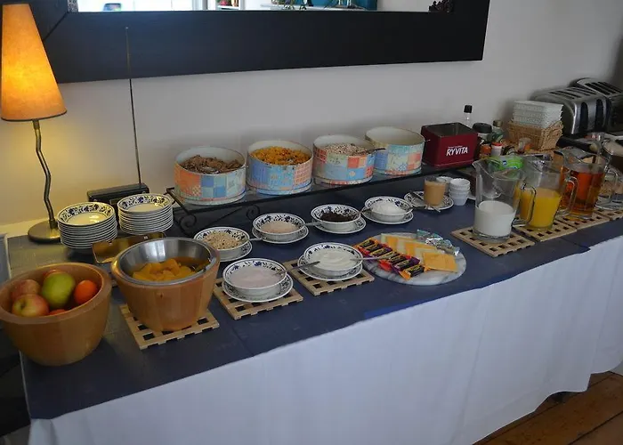 Dene Guest House, New Town Konukevi