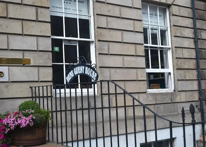 Dene Guest House, New Town 3*
