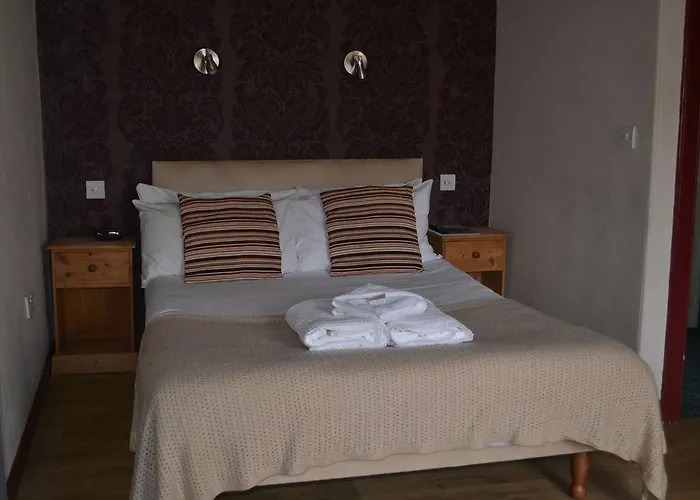 Dene Guest House, New Town 3*