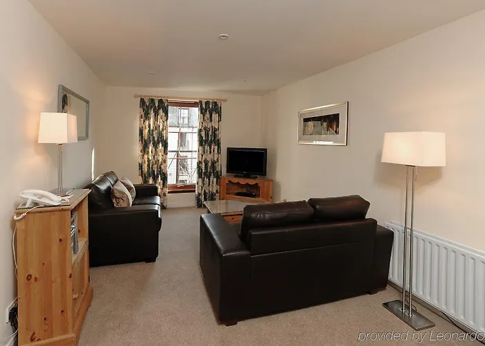Fountain Court - Grove 4*