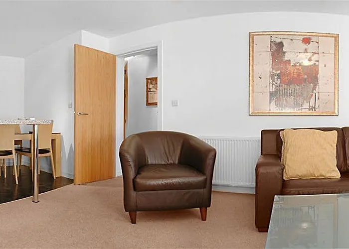 Fountain Court - Eq2 Lejlighedshotel 4*