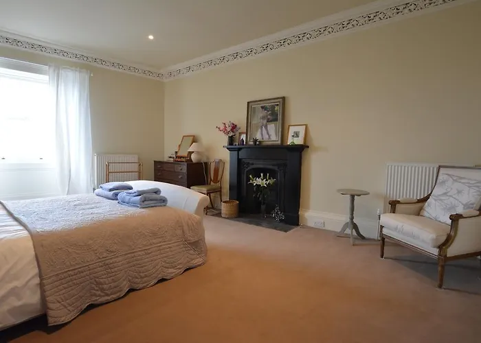 Royal Mile Elegance - Space & Luxury