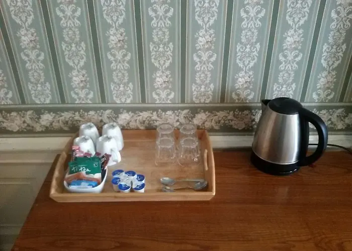 Guest house Adelphi 3*