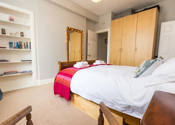 Luxury New Town 1 Bed * אדינבורו