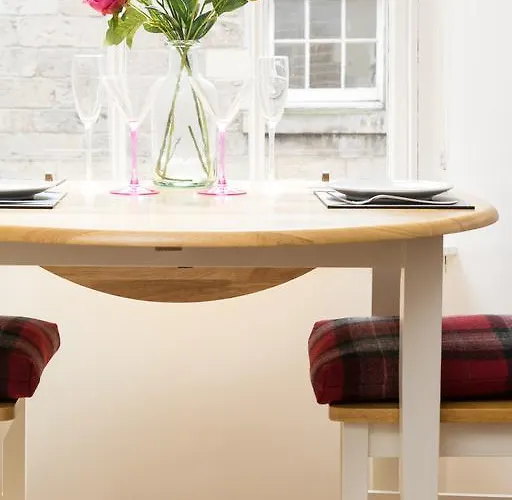 Luxury New Town 1 Bed דירה