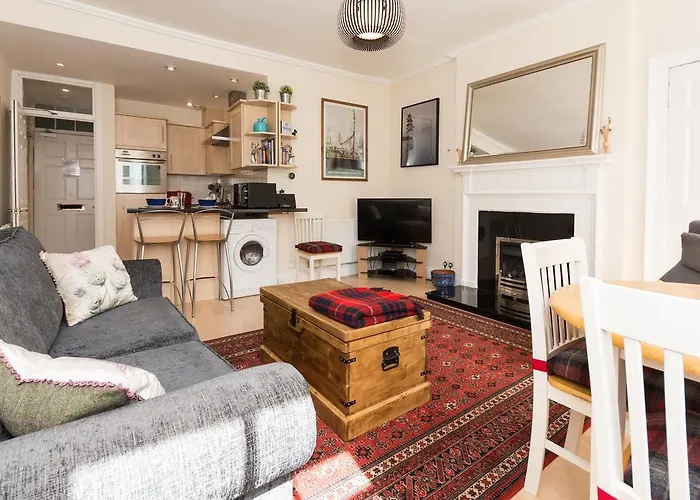 Luxury New Town 1 Bed דירה *