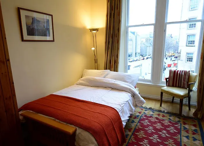 Old Town View - Picture Perfect! דירה *