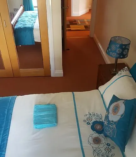 Penthouse Sleeps 11