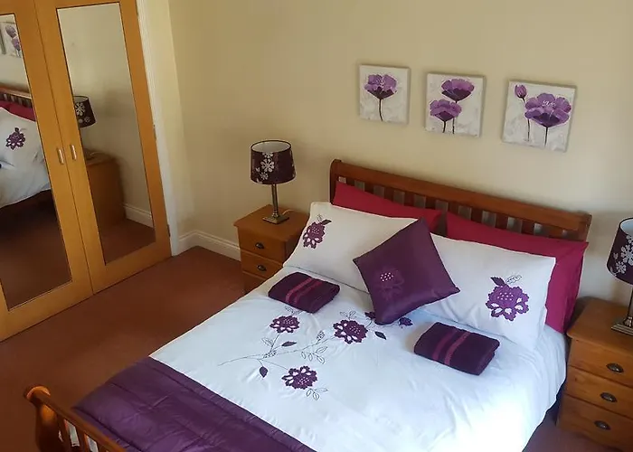 דירה Penthouse Sleeps 11 *