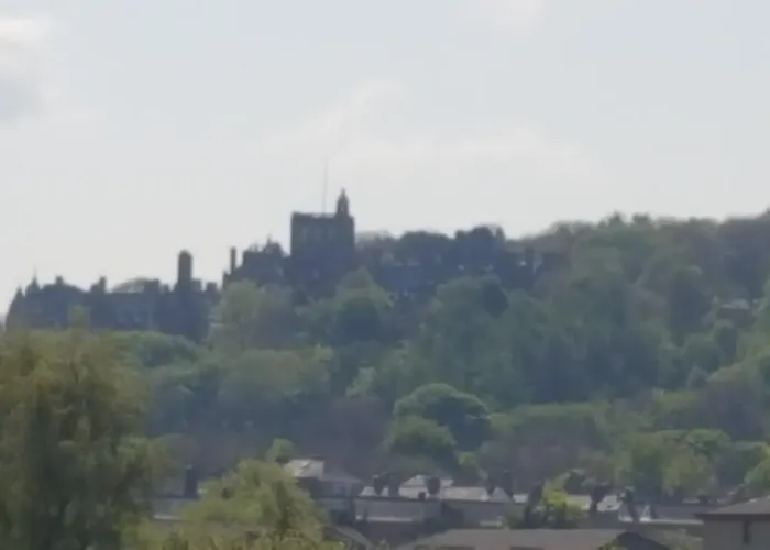 דירה Penthouse Sleeps 11 אדינבורו