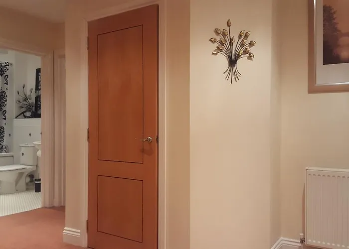 Penthouse Sleeps 11 אדינבורו