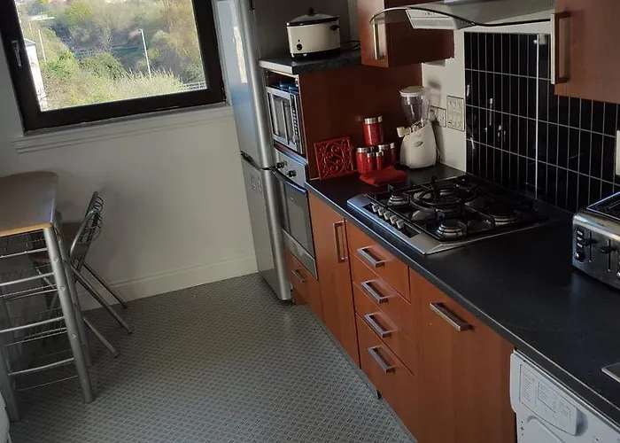 Penthouse Sleeps 11 *