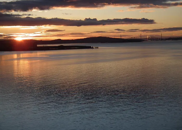 Western Harbour * Edinburgh