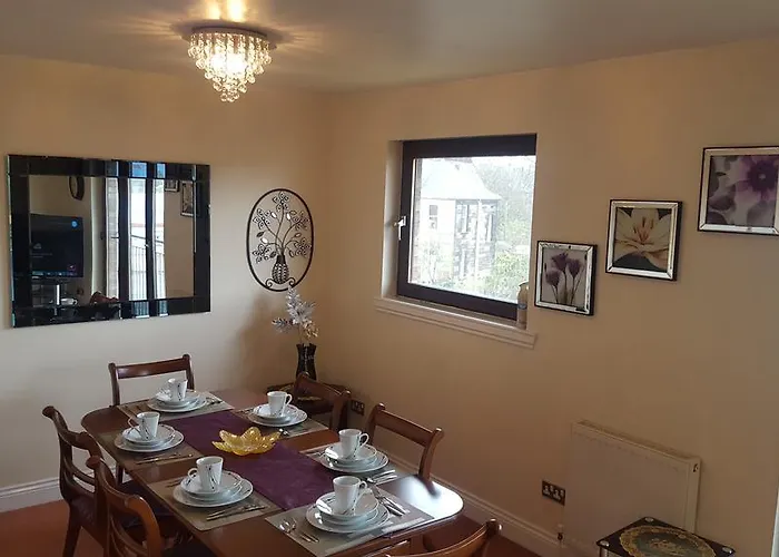 Penthouse Sleeps 11 *