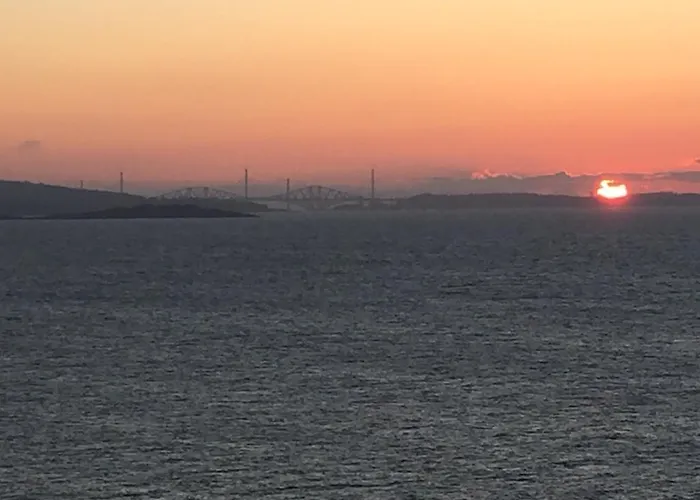 Western Harbour * Edinburgh