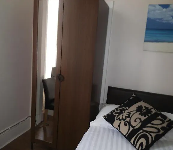 诺森伯兰酒店 3* 爱丁堡