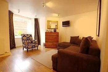 בית הארחה Fraoch House 4*