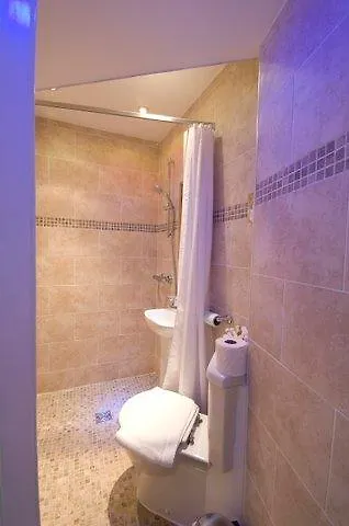 Castle Street אדינבורו