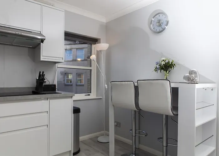 Apartment Amazing Apartments - Annandale St Near The Playhouse - Free Parking *