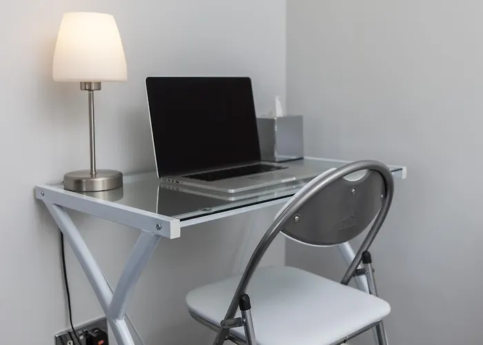 Apartment Amazing Apartments - Annandale St Near The Playhouse - Free Parking *