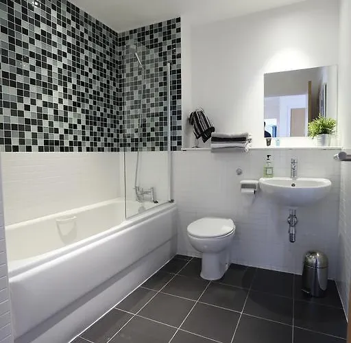 Waterfront Apartment *