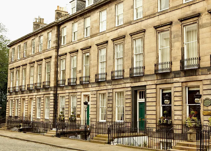 Nira Caledonia Edinburgh