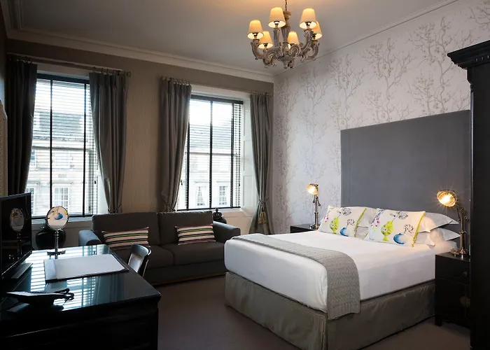 Nira Caledonia 4*