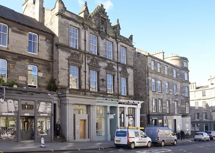 Destiny Scotland - Broughton St Lofts Apartment Edinburgh
