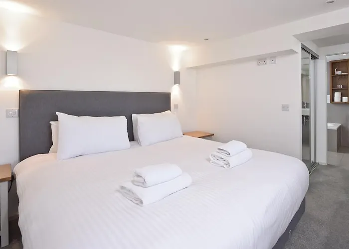 Destiny Scotland - Broughton St Lofts Apartment