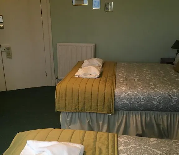 Airdenair Bed & Breakfast 3*