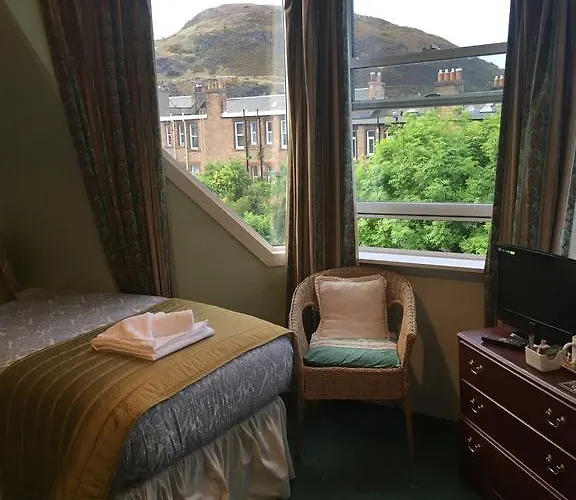 Airdenair Bed & Breakfast Edinburg