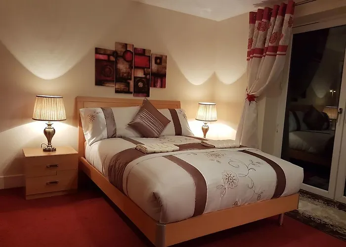 Deluxe * Edinburgh