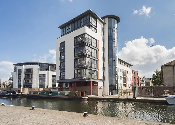 Fountain Court - Eq2 Aparthotel