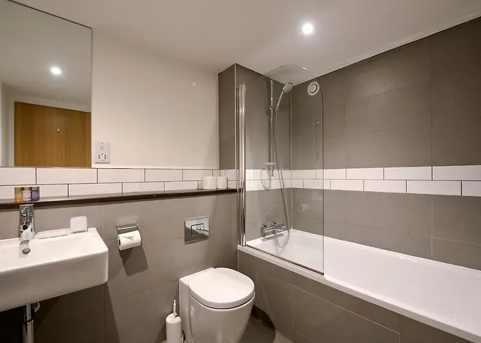 Destiny Scotland - Broughton St Lofts Apartment *