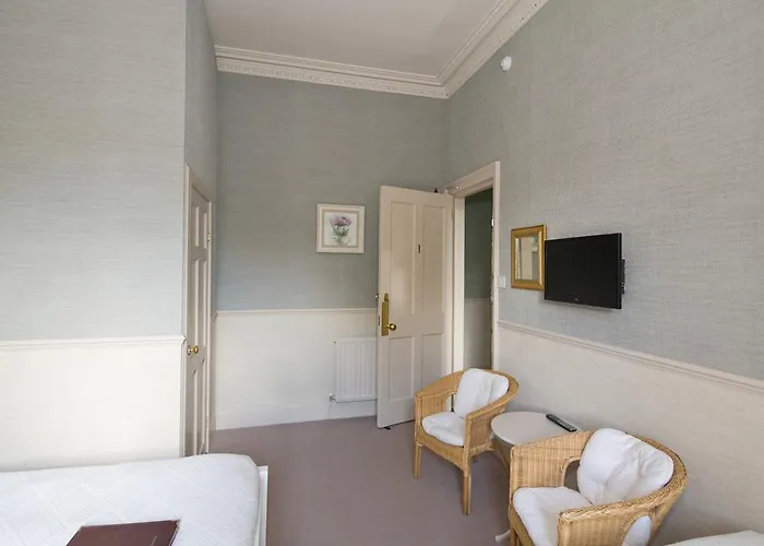 Sherwood Gæstehus 4*