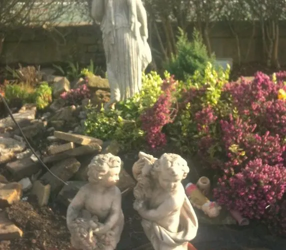 Almond House אדינבורו