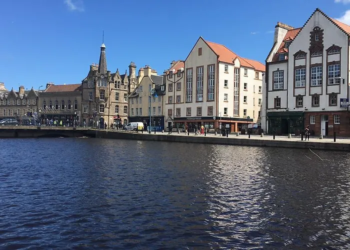 The Cooperage No 6, The Shore *