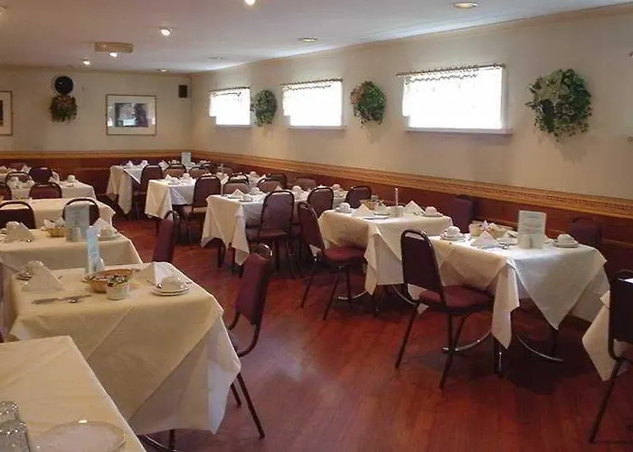 Grove House Hotel 4*