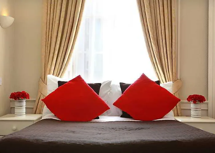 Townhouse 3*