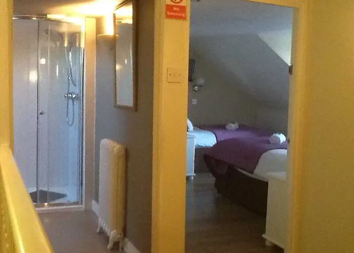 Townhouse 3*