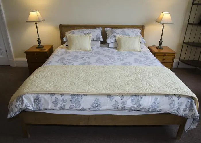 The Learmonth Hotel 2*