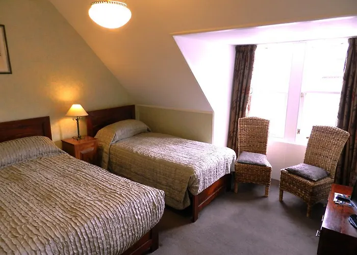 Balmoral 3*